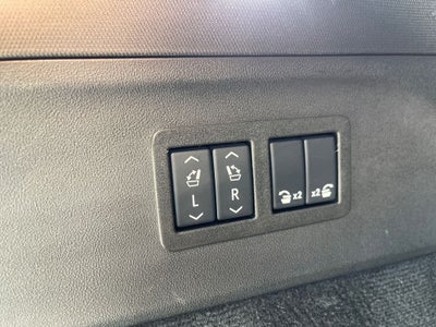 2025 Cadillac ESCALADE IQ Luxury 2