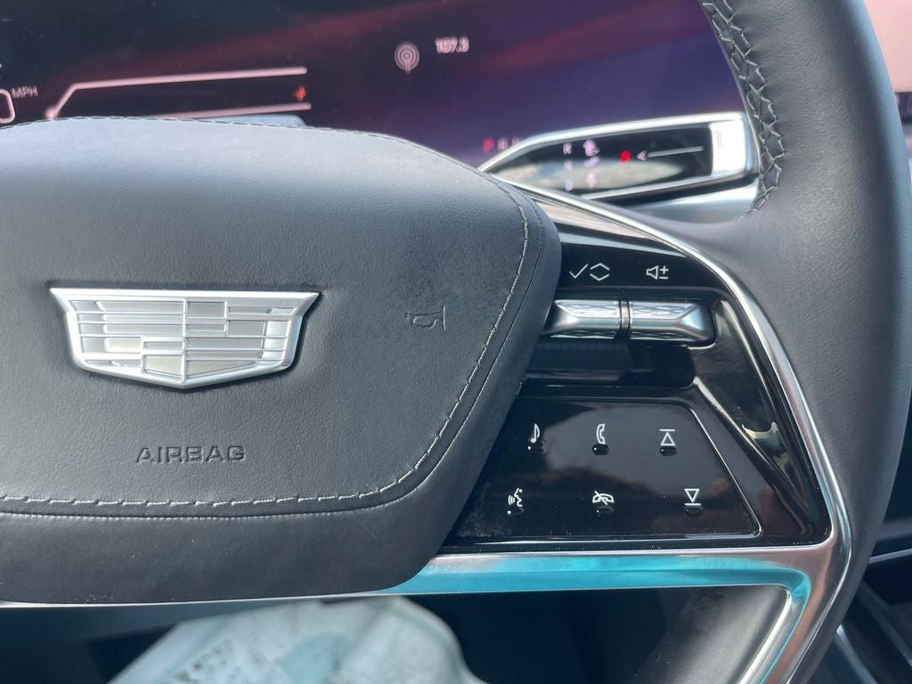2025 Cadillac ESCALADE IQ Luxury 2