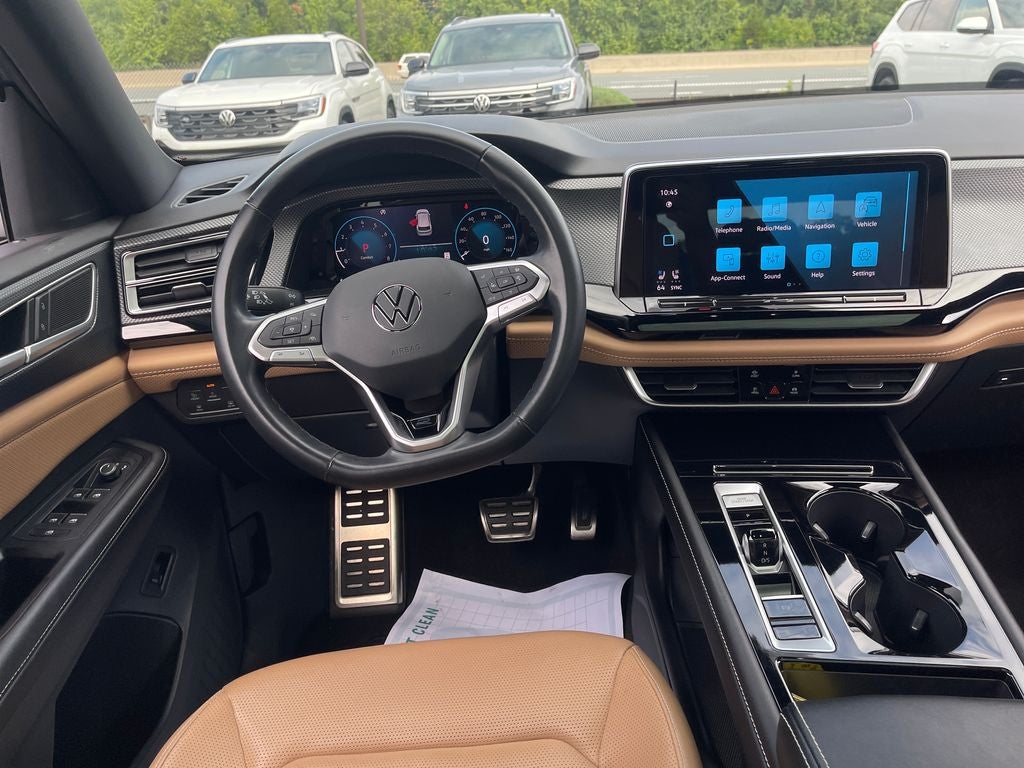 2024 Volkswagen Atlas Cross Sport 2.0T SEL R-Line