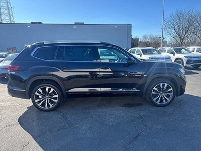 2022 Volkswagen Atlas 3.6L V6 SEL Premium R-Line