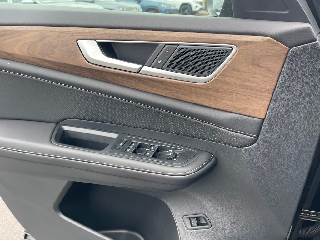 2026 Volkswagen Atlas 2.0T SE w/ Technology