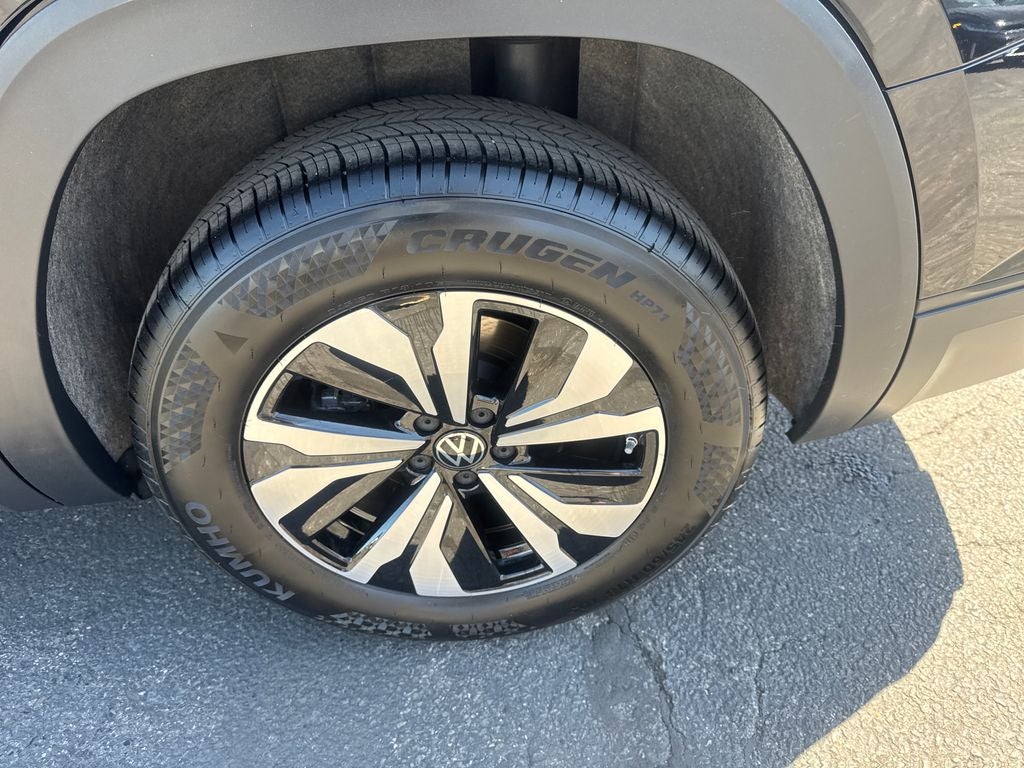 2025 Volkswagen Atlas 2.0T SE