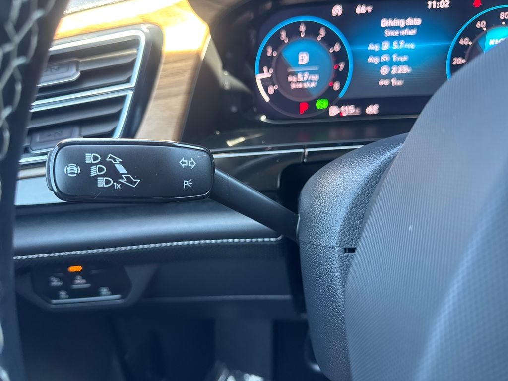 2025 Volkswagen Atlas 2.0T SE