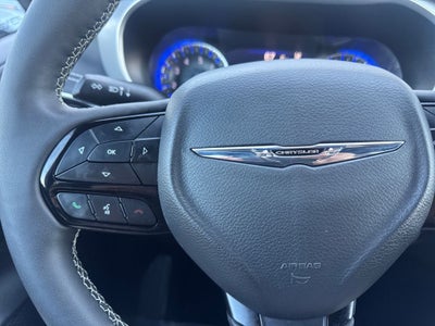 2024 Chrysler Pacifica Touring