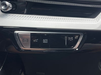 2025 Cadillac OPTIQ Luxury 2