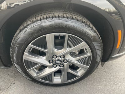 2025 Cadillac OPTIQ Luxury