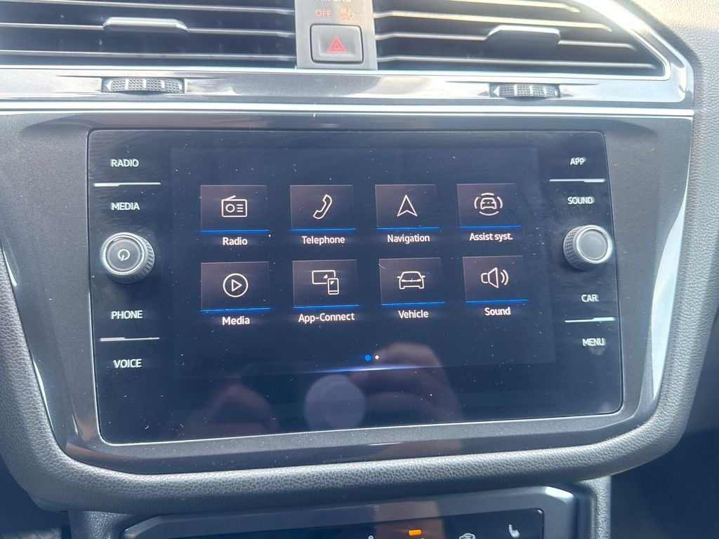2024 Volkswagen Tiguan 2.0T SE