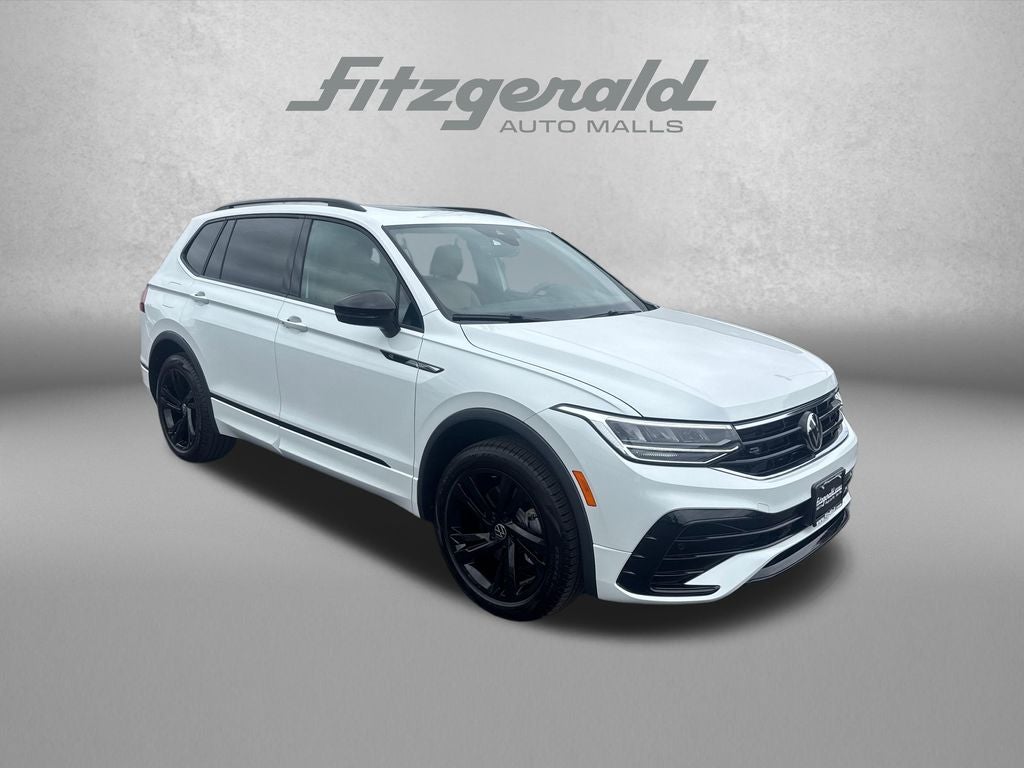 2024 Volkswagen Tiguan 2.0T SE R-Line Black