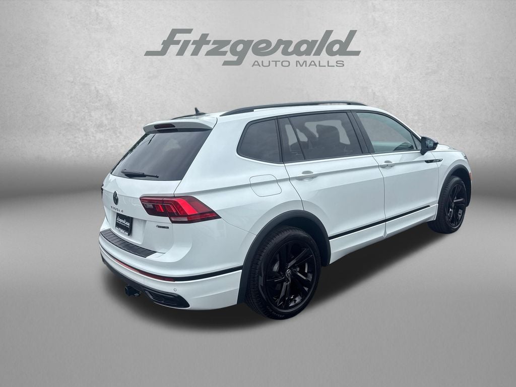 2024 Volkswagen Tiguan 2.0T SE R-Line Black