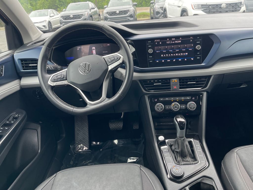 2024 Volkswagen Taos 1.5T SE