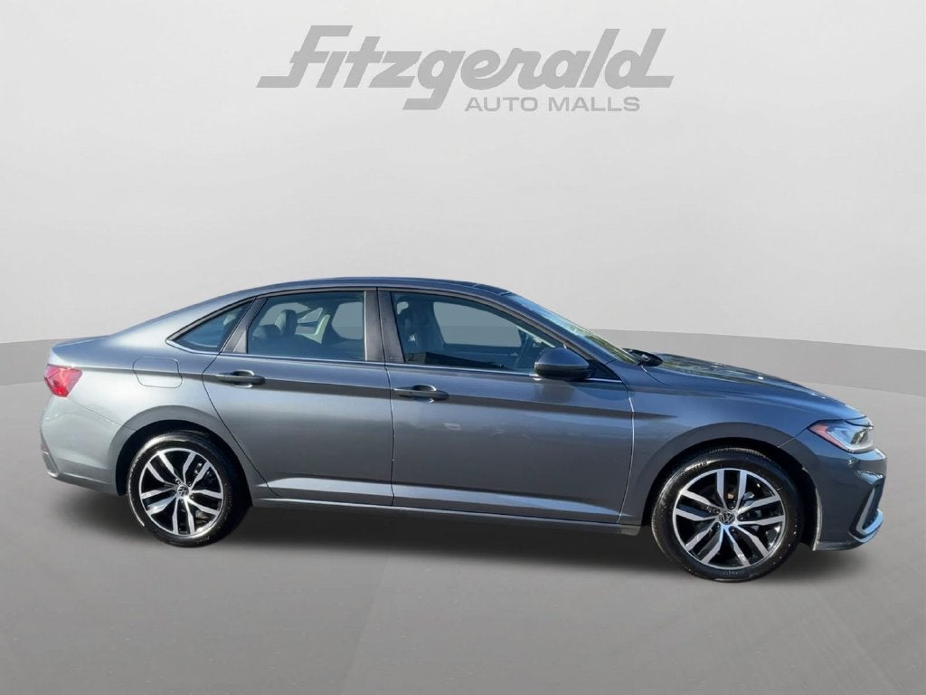 2025 Volkswagen Jetta 1.5T SE