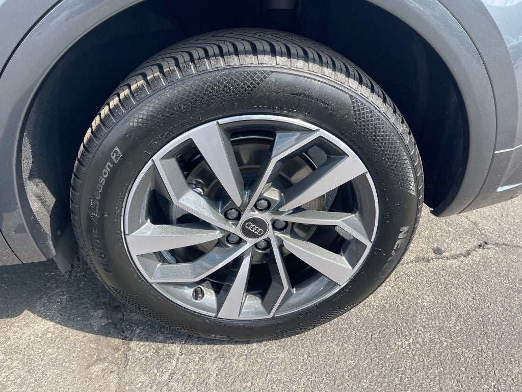 2023 Audi Q5 45 S line Premium quattro