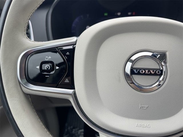 2023 Volvo XC90 Recharge Plug-In Hybrid T8 Plus Bright Theme 7 Passenger