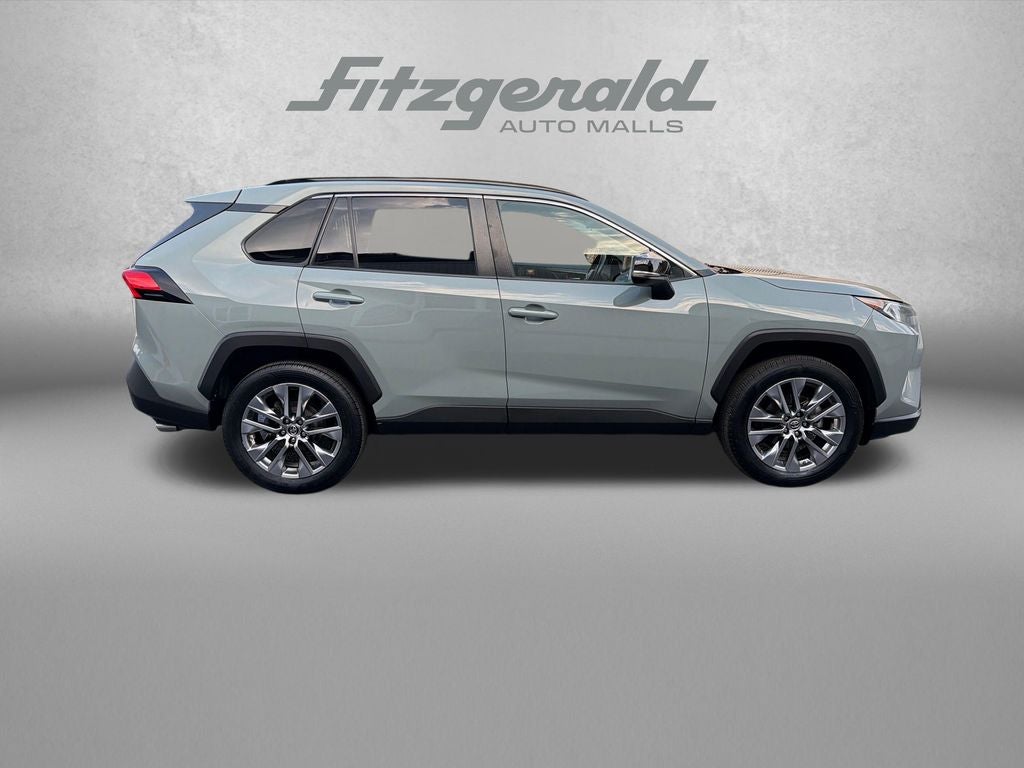 2019 Toyota RAV4 XLE Premium