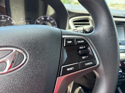 2022 Hyundai Accent SE