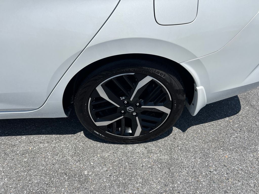 2025 Nissan Versa 1.6 SR