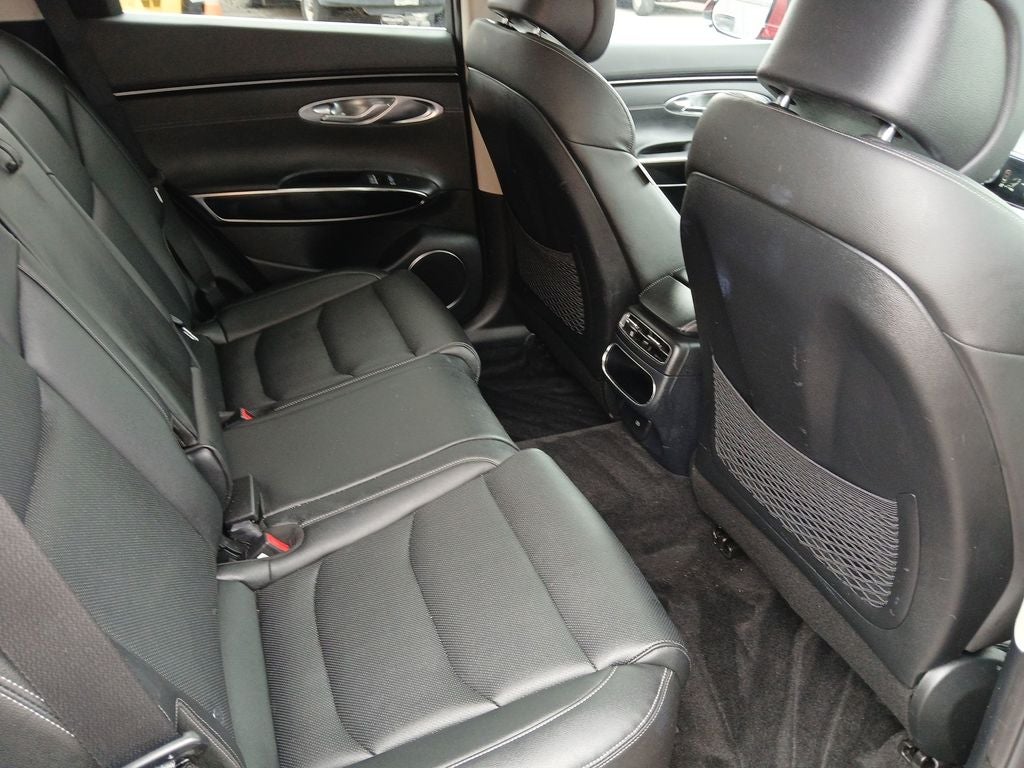 2025 Genesis GV70 2.5T