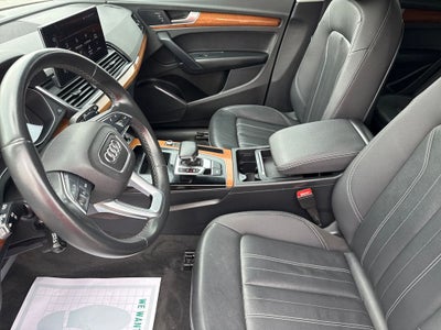 2022 Audi Q5 45 S line Premium quattro