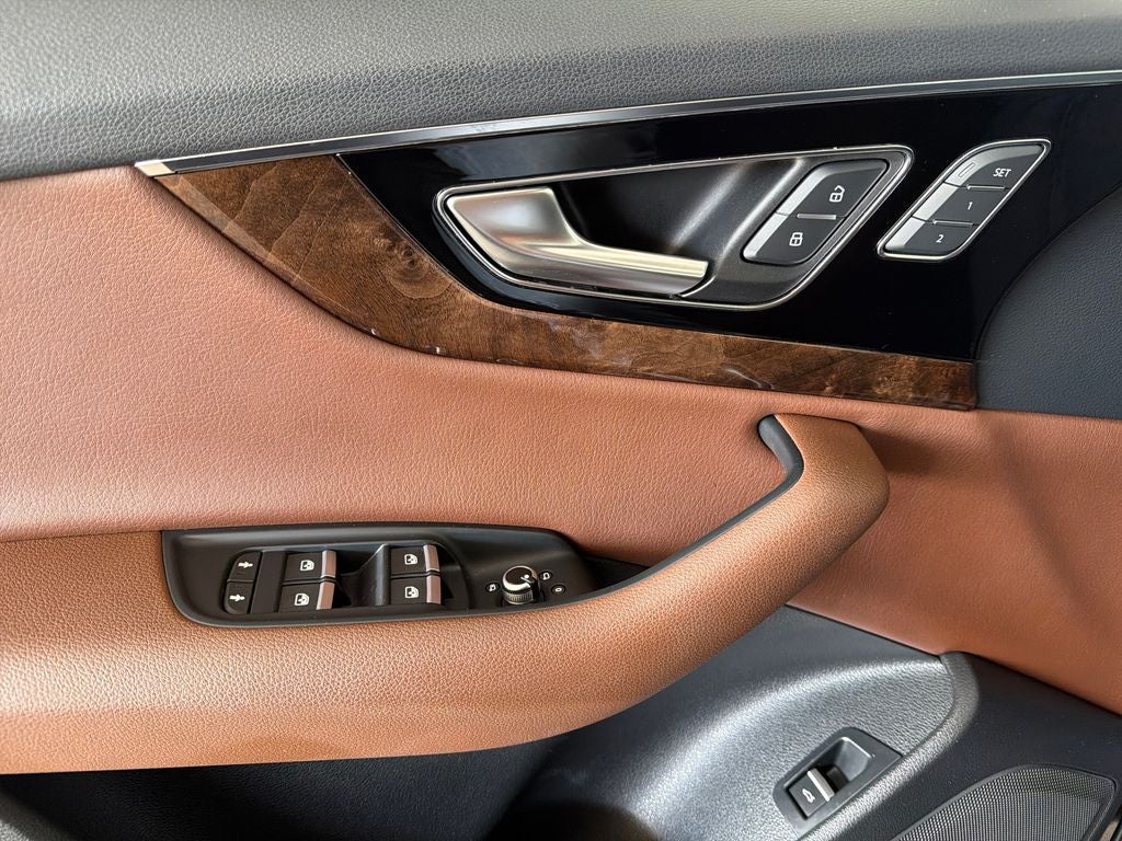 2019 Audi Q7 55 Prestige quattro