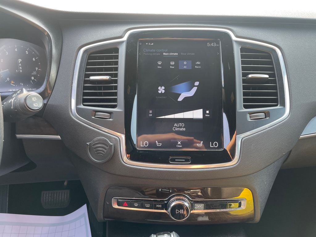 2019 Volvo XC90 T6 Momentum
