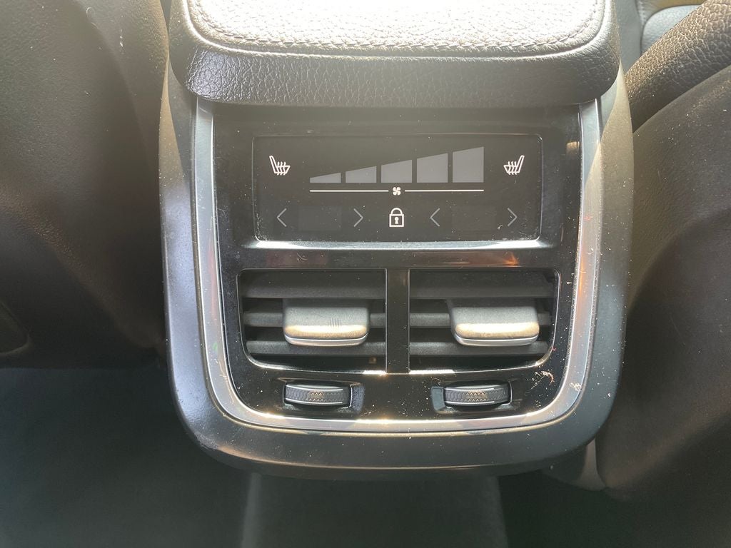 2019 Volvo XC90 T6 Momentum