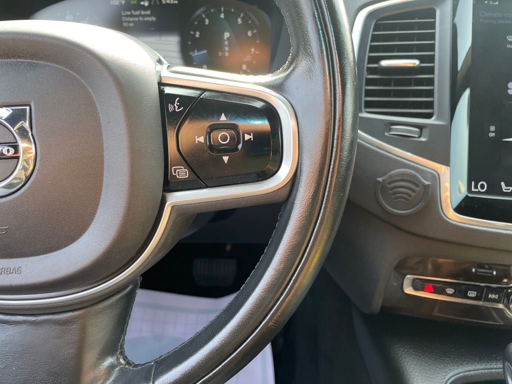 2019 Volvo XC90 T6 Momentum
