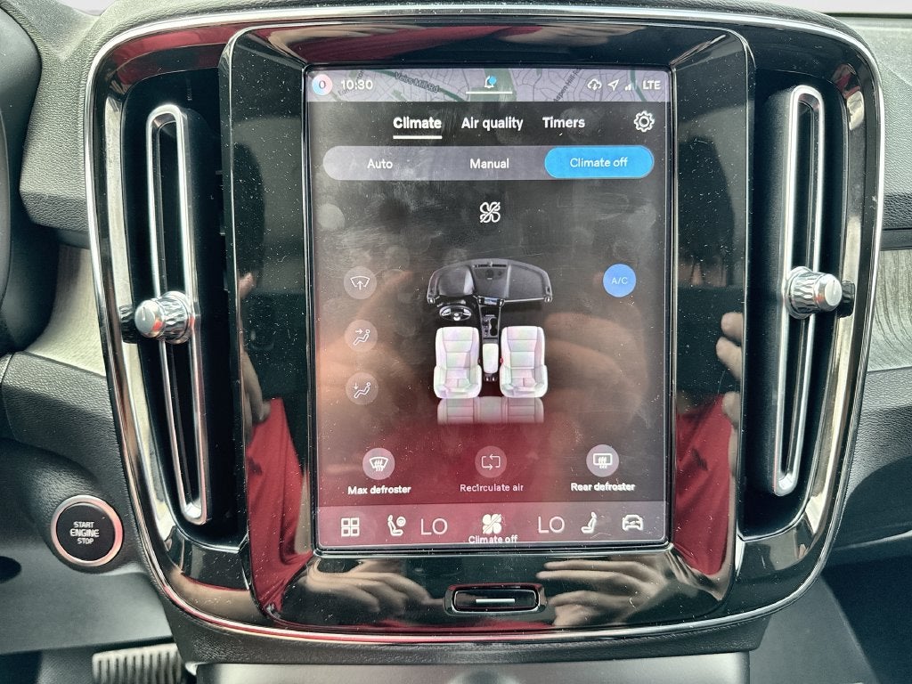 2026 Volvo XC40 B5 Plus