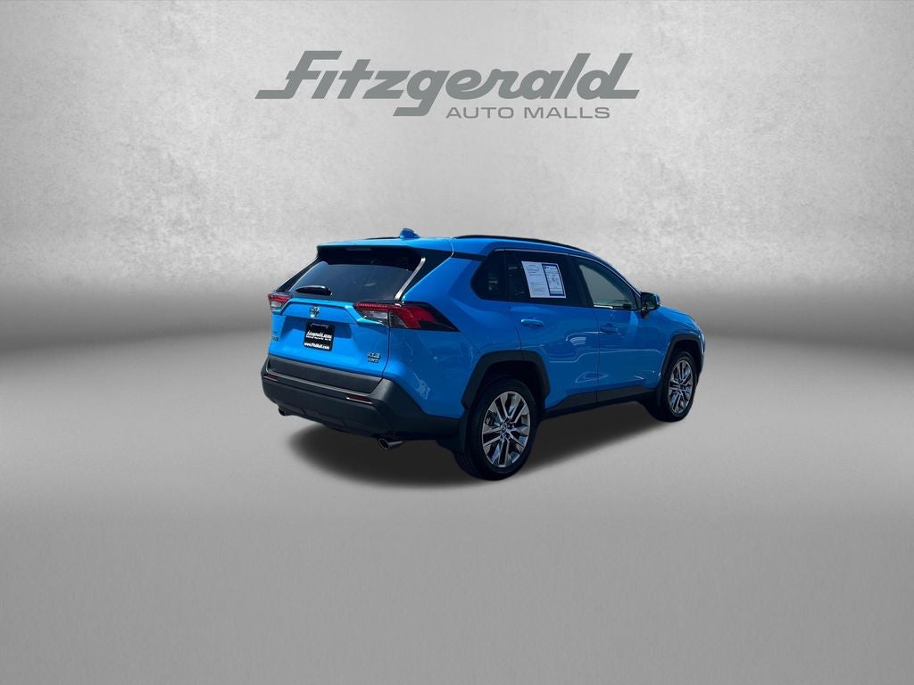 2020 Toyota RAV4 XLE Premium