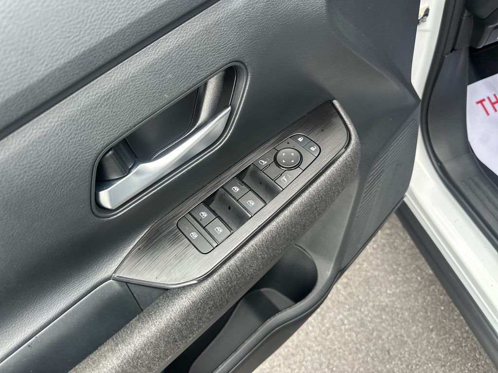 2025 Nissan Kicks MPV SV