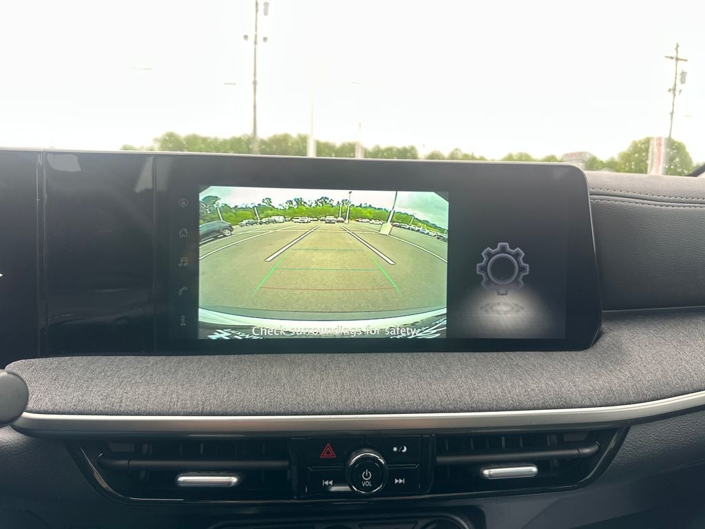 2025 Nissan Kicks MPV SV