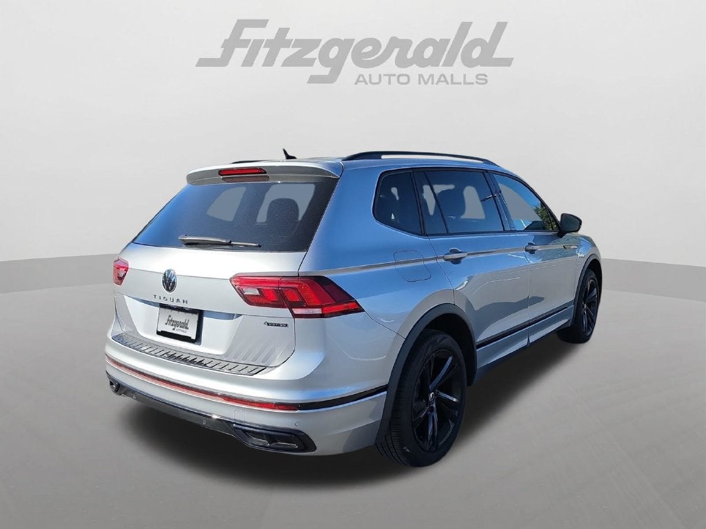 2024 Volkswagen Tiguan 2.0T SE R-Line Black