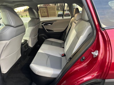 2021 Toyota RAV4 HYBRID XLE Premium