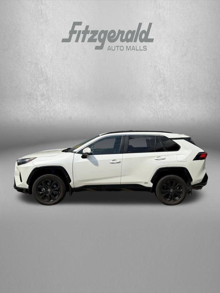 2022 Toyota RAV4 Hybrid SE