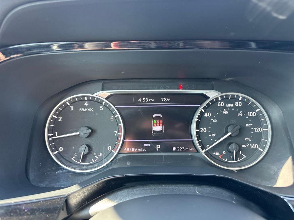 2022 Nissan Pathfinder SV