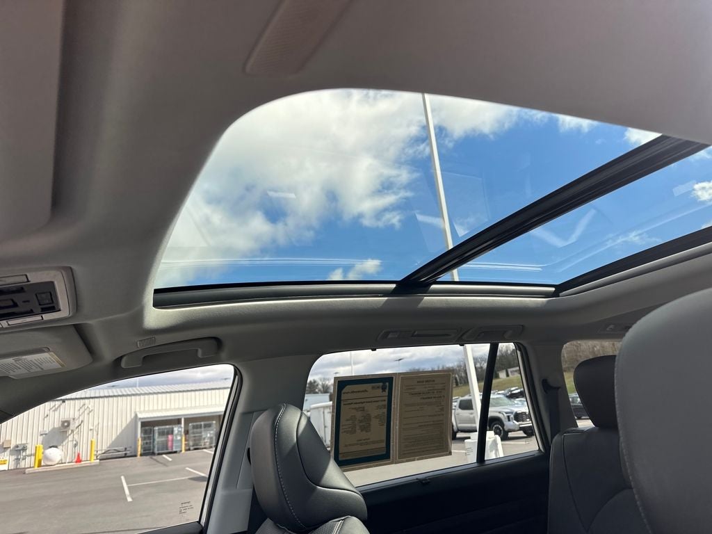 2024 Toyota GRAND HIGHLANDER Platinum