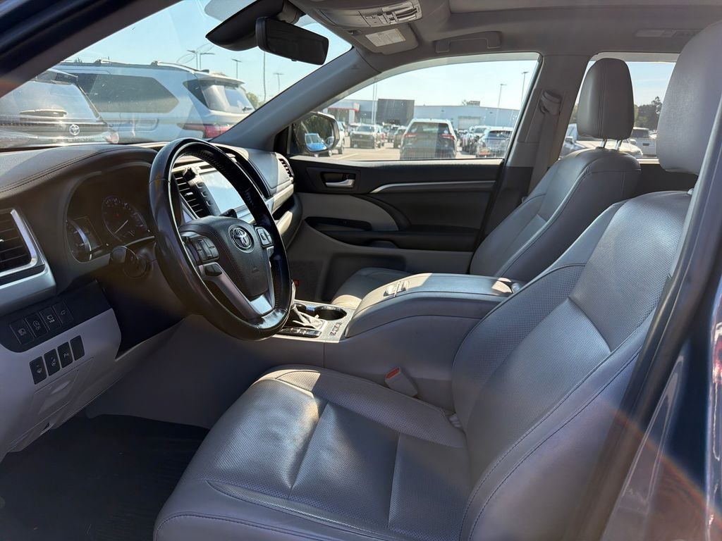 2019 Toyota Highlander Limited Platinum