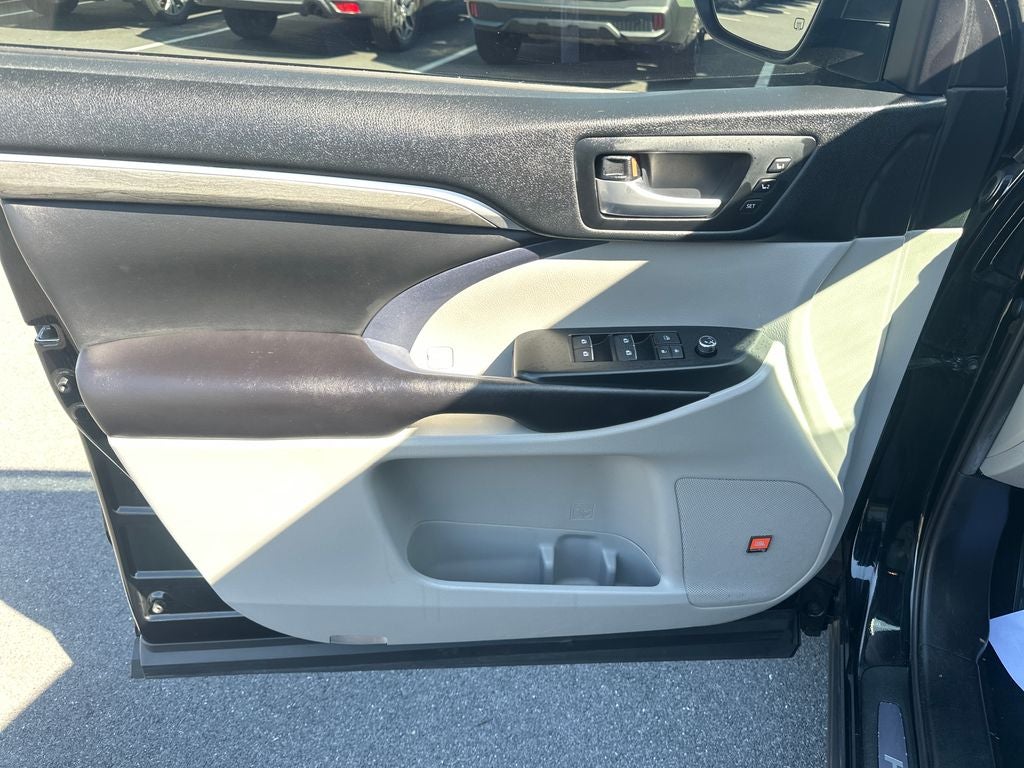 2019 Toyota HIGHLANDER Limited