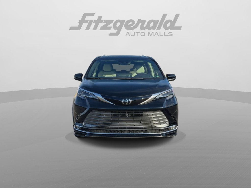 2026 Toyota Sienna Platinum 7 Passenger