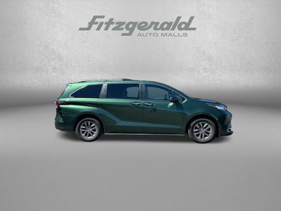 2023 Toyota Sienna XLE 7 Passenger