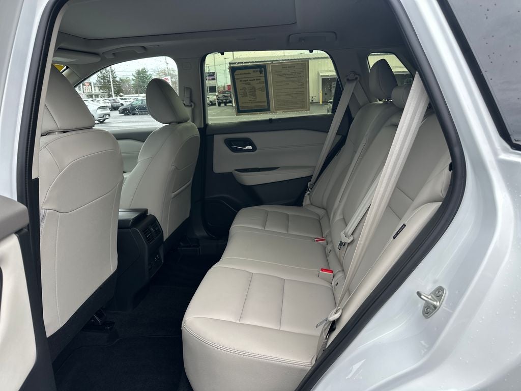 2025 Nissan Rogue SL