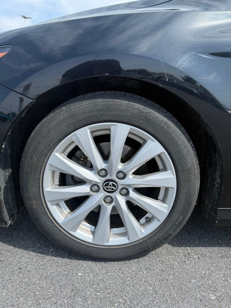 2018 Toyota CAMRY LE