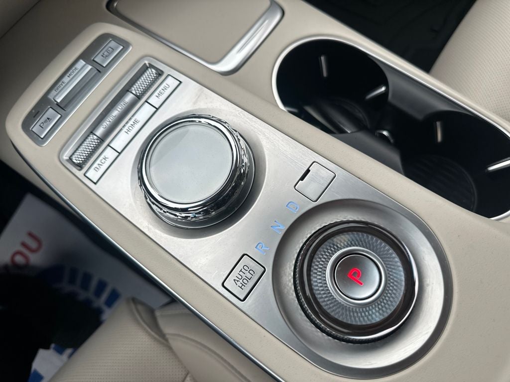 2023 Genesis GV70 2.5T