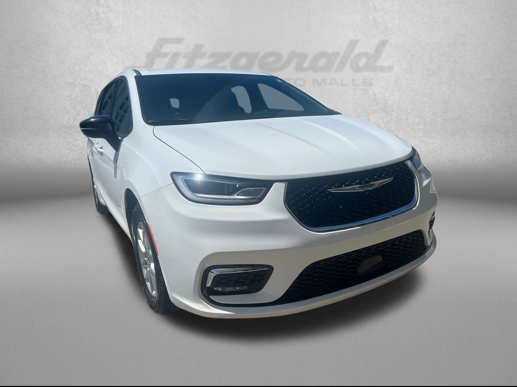 2024 Chrysler Pacifica Touring