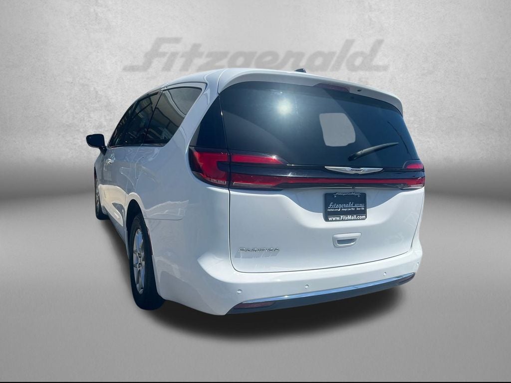 2024 Chrysler Pacifica Touring