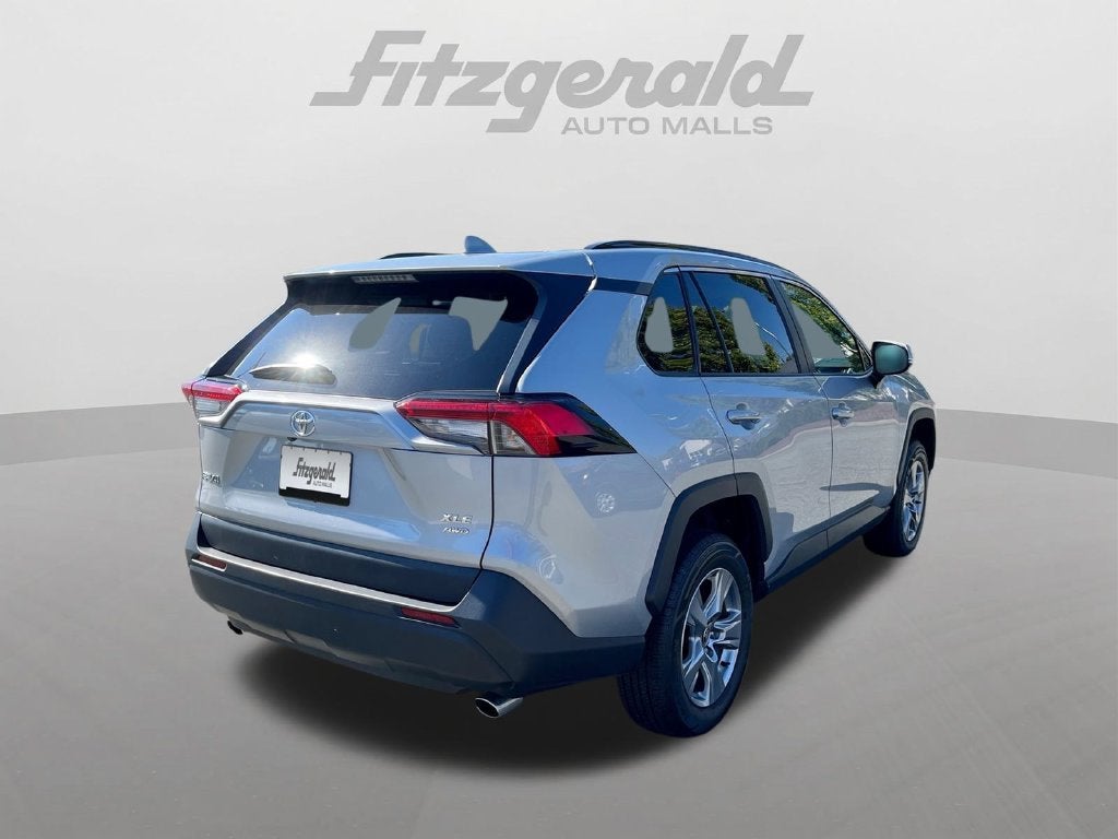 2025 Toyota RAV4 XLE