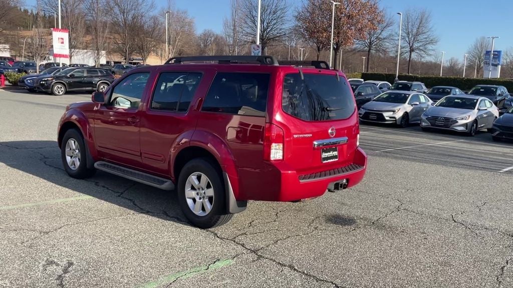 2011 Nissan Pathfinder SV