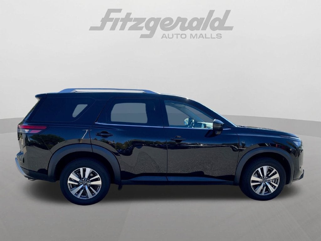 2025 Nissan Pathfinder SL - Photo 13