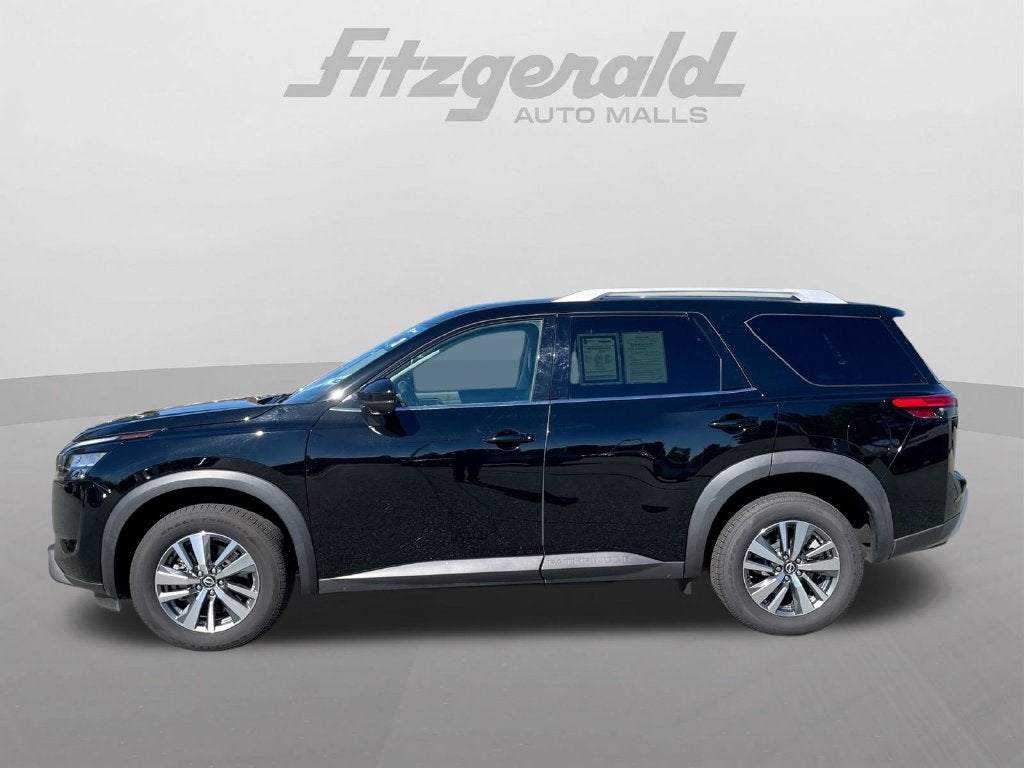 2025 Nissan Pathfinder SL - Photo 14