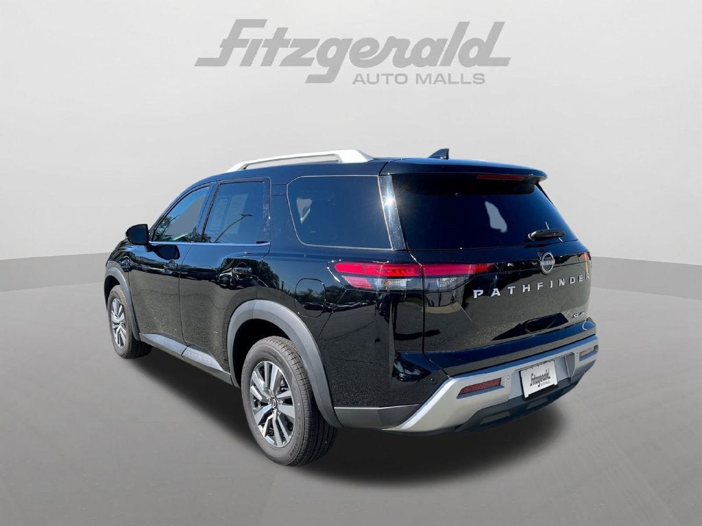 2025 Nissan Pathfinder SL - Photo 17