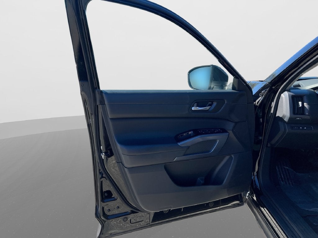 2025 Nissan Pathfinder SL - Photo 19
